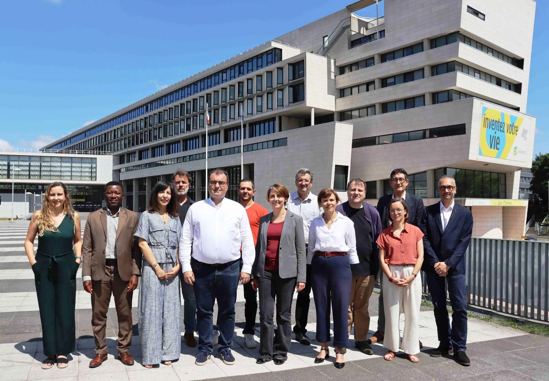 Photo de groupe des membres de la gouvernance de l'université